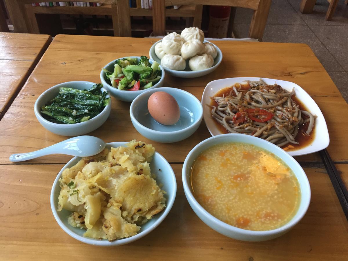 Water Hotel, 핑야오 외부 사진